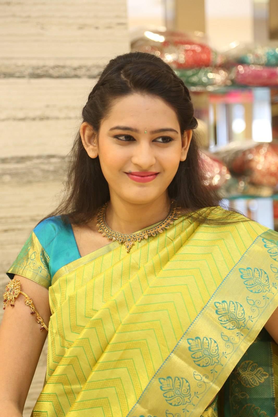 Swetha Jadhav Saree Photos At CMR Designer Bridal Collection