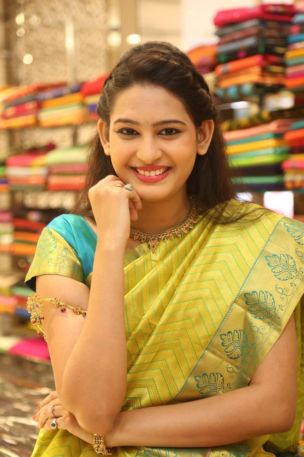 Swetha Jadhav Saree Photos At CMR Designer Bridal Collection