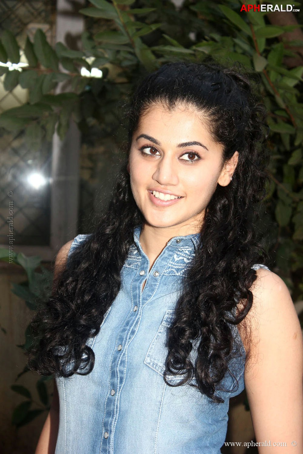 Taapsee Cute Pics