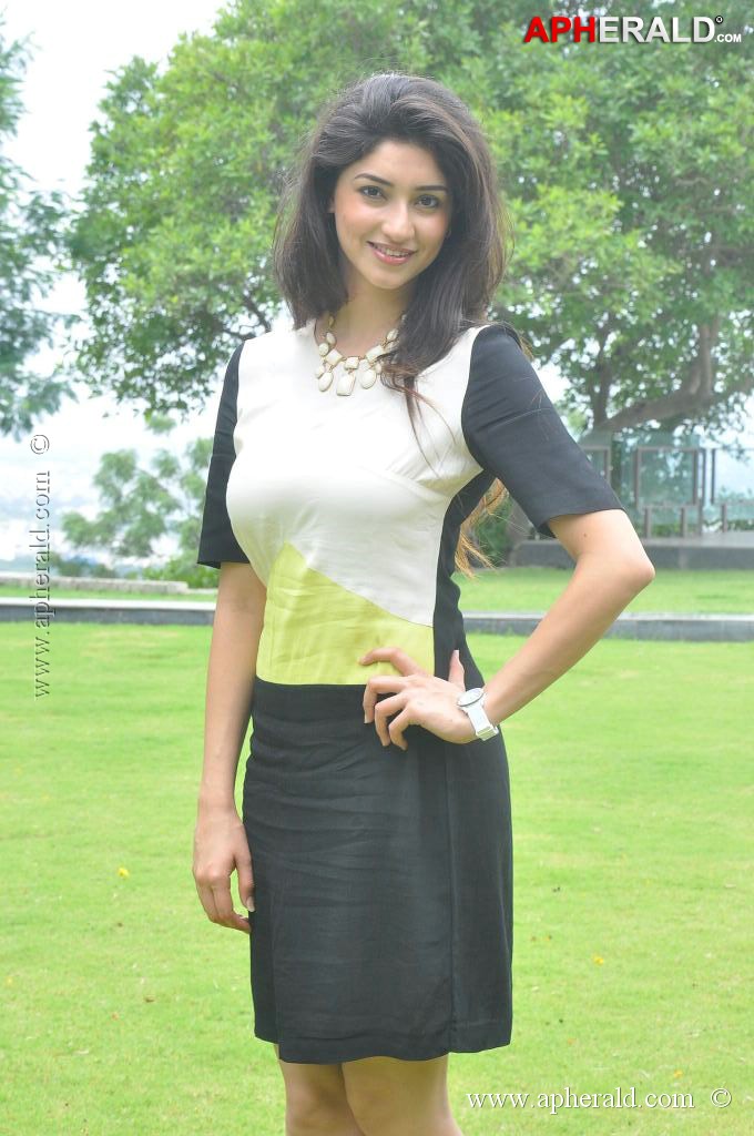 Tanvi Vyas Latest Photos