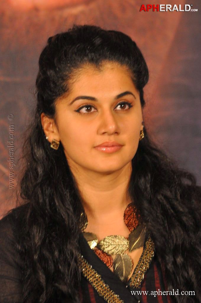 Tapsee New Stills