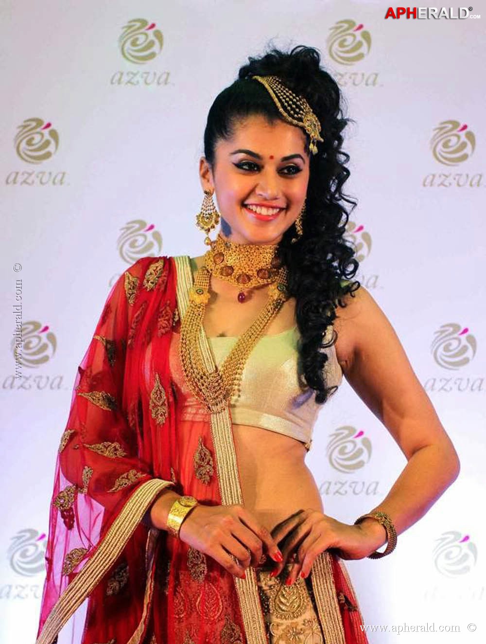 Tapsee Pannu Photos
