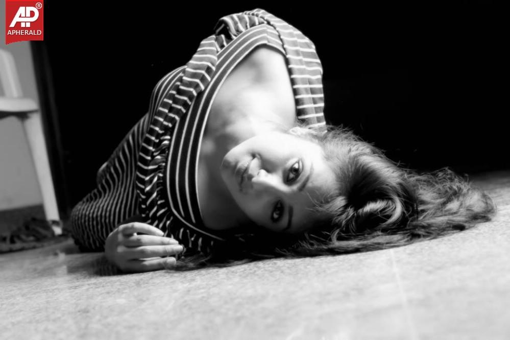 Tejaswi Madivada Photo Gallery