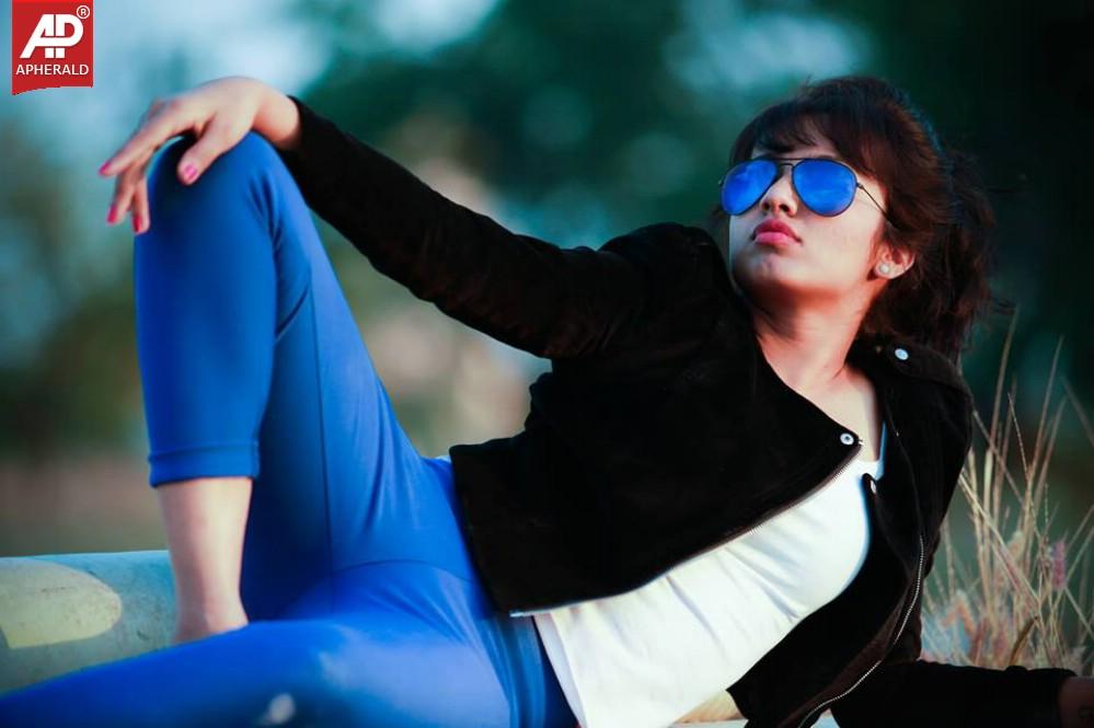 Tejaswi Madivada Photo Gallery