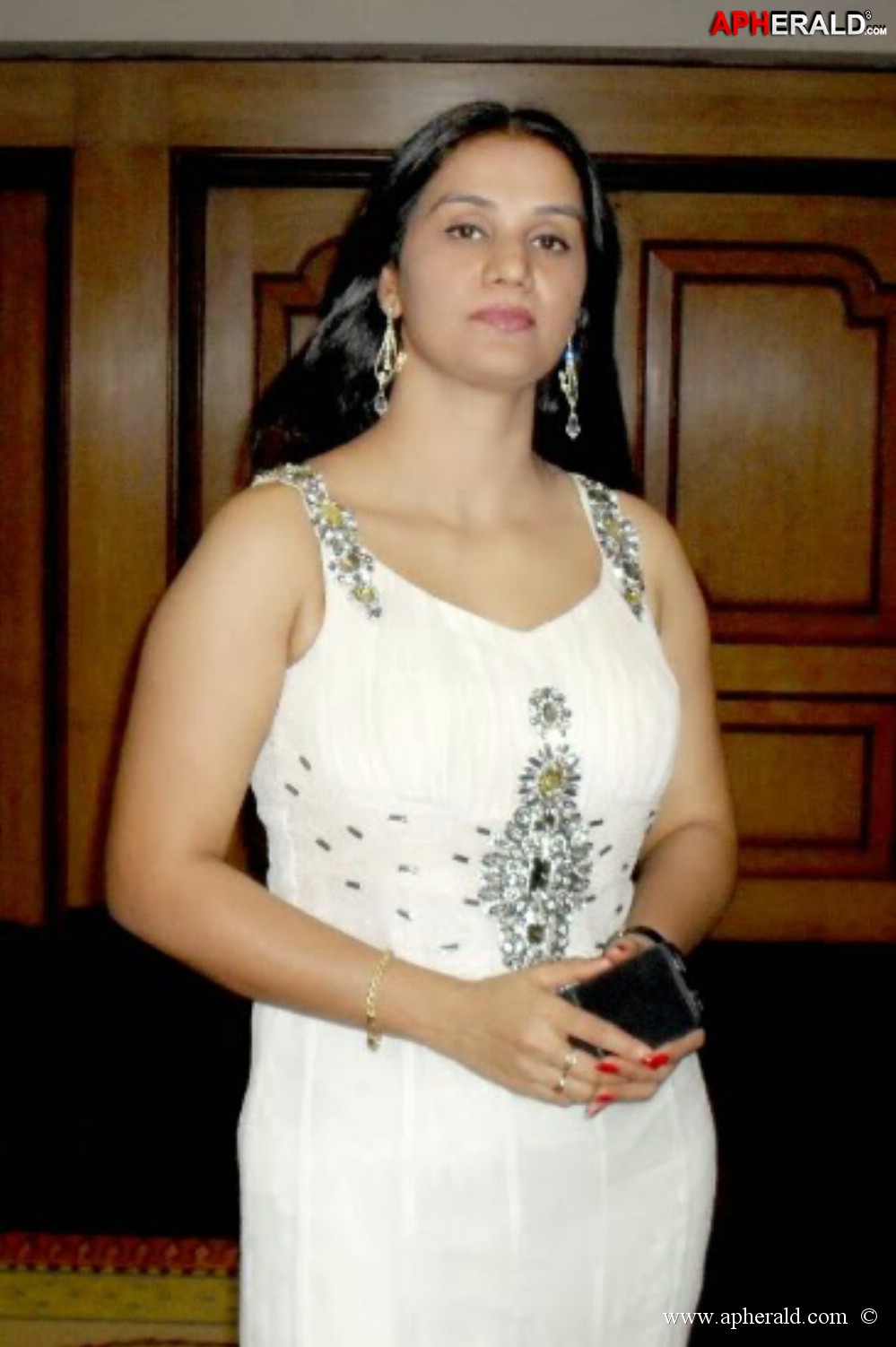 Telugu Actress Apoorva Hot Images