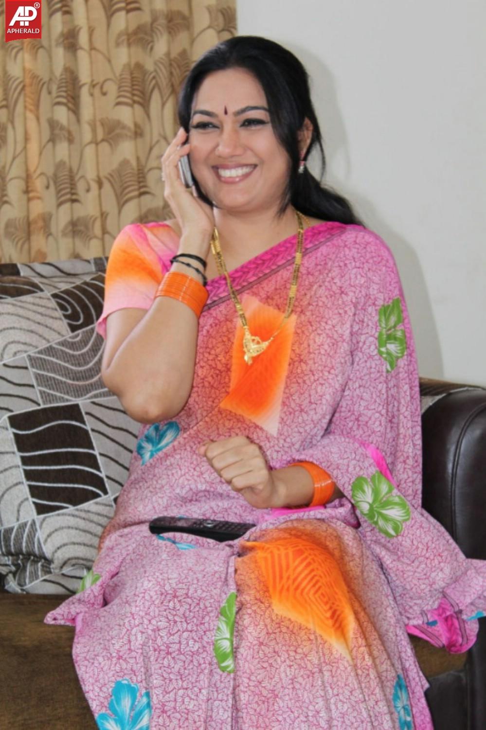 Telugu Artist Hema Aunty Images