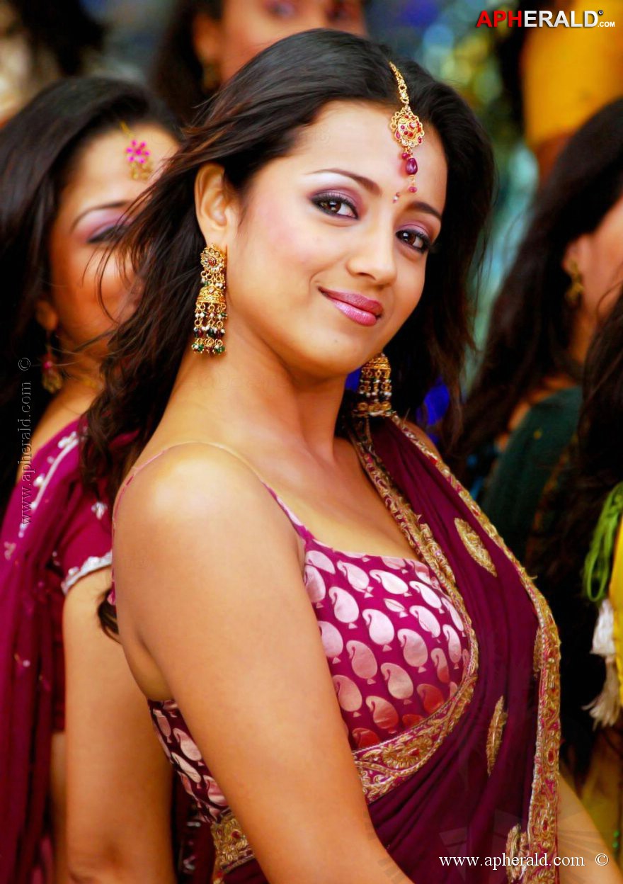 Trisha Krishnan Spicy Photos