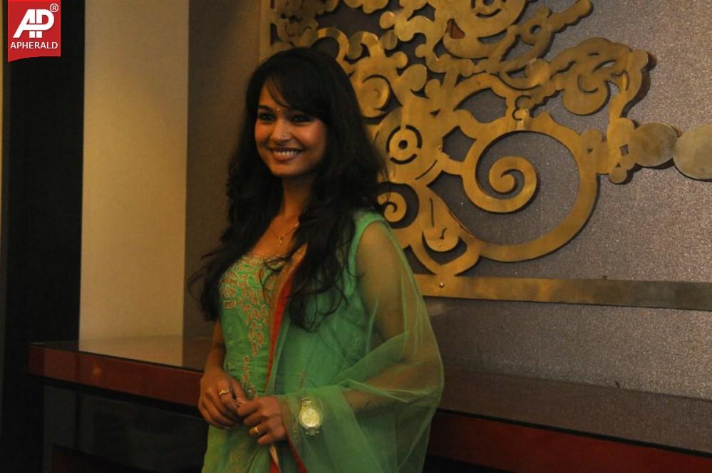 TV Serial Actress Kalyani Stills