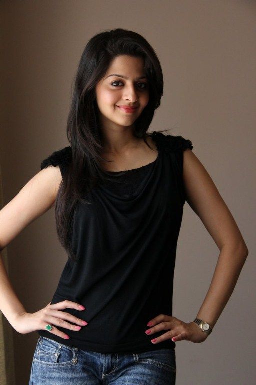 Vedhika Photos
