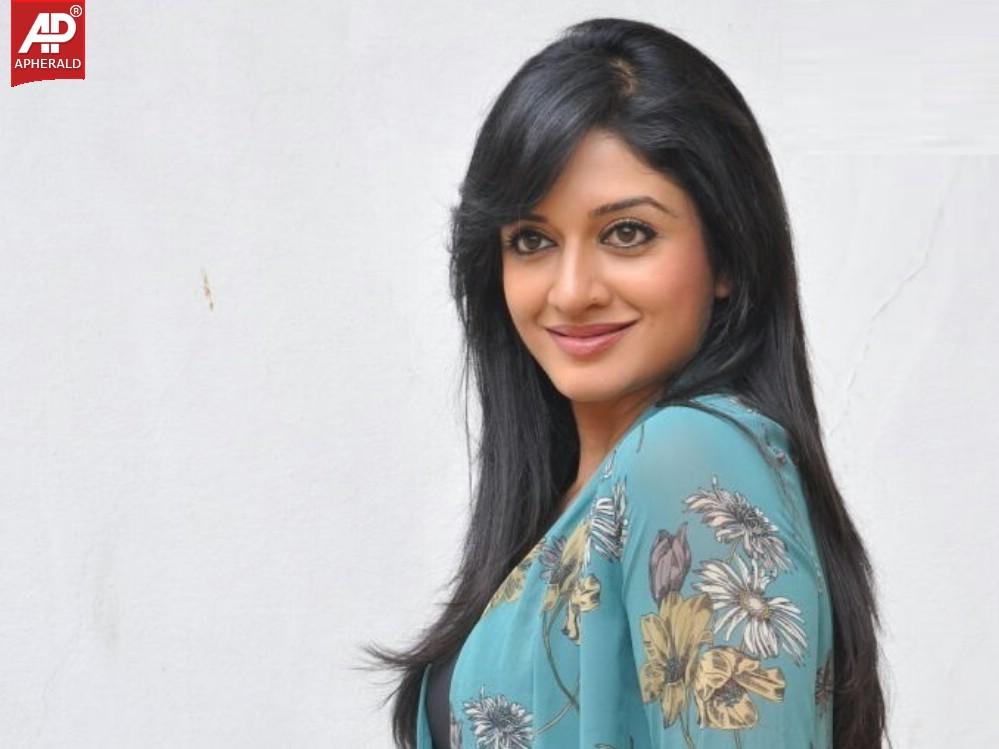 Vimala Raman Latest Stills