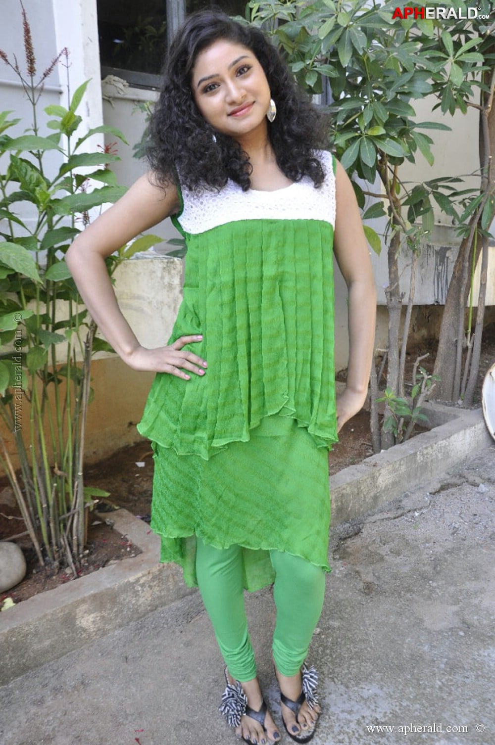Vishnu Priya Photos