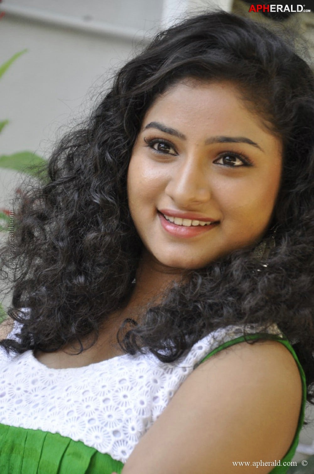 Vishnu Priya Photos