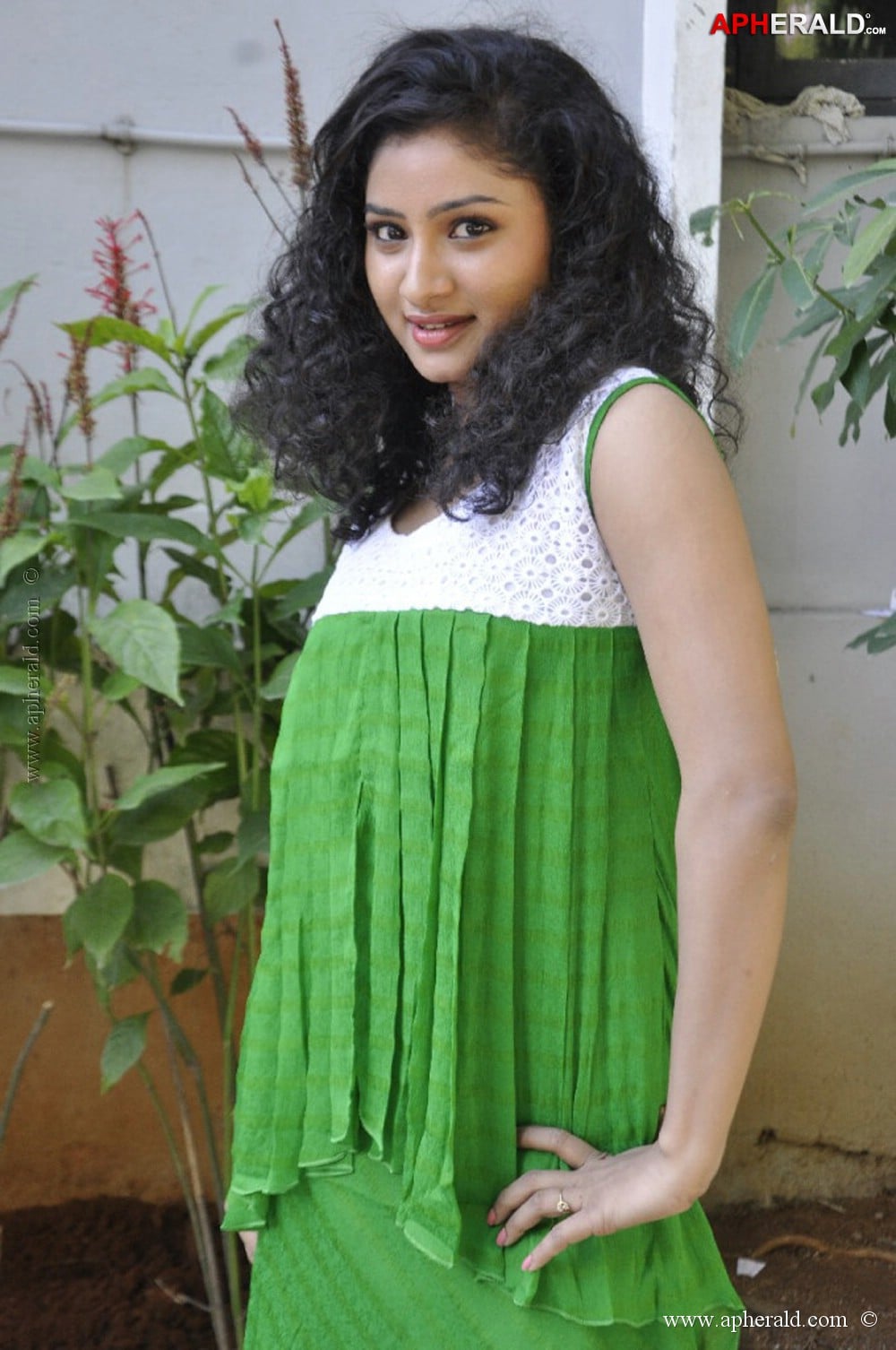Vishnu Priya Photos