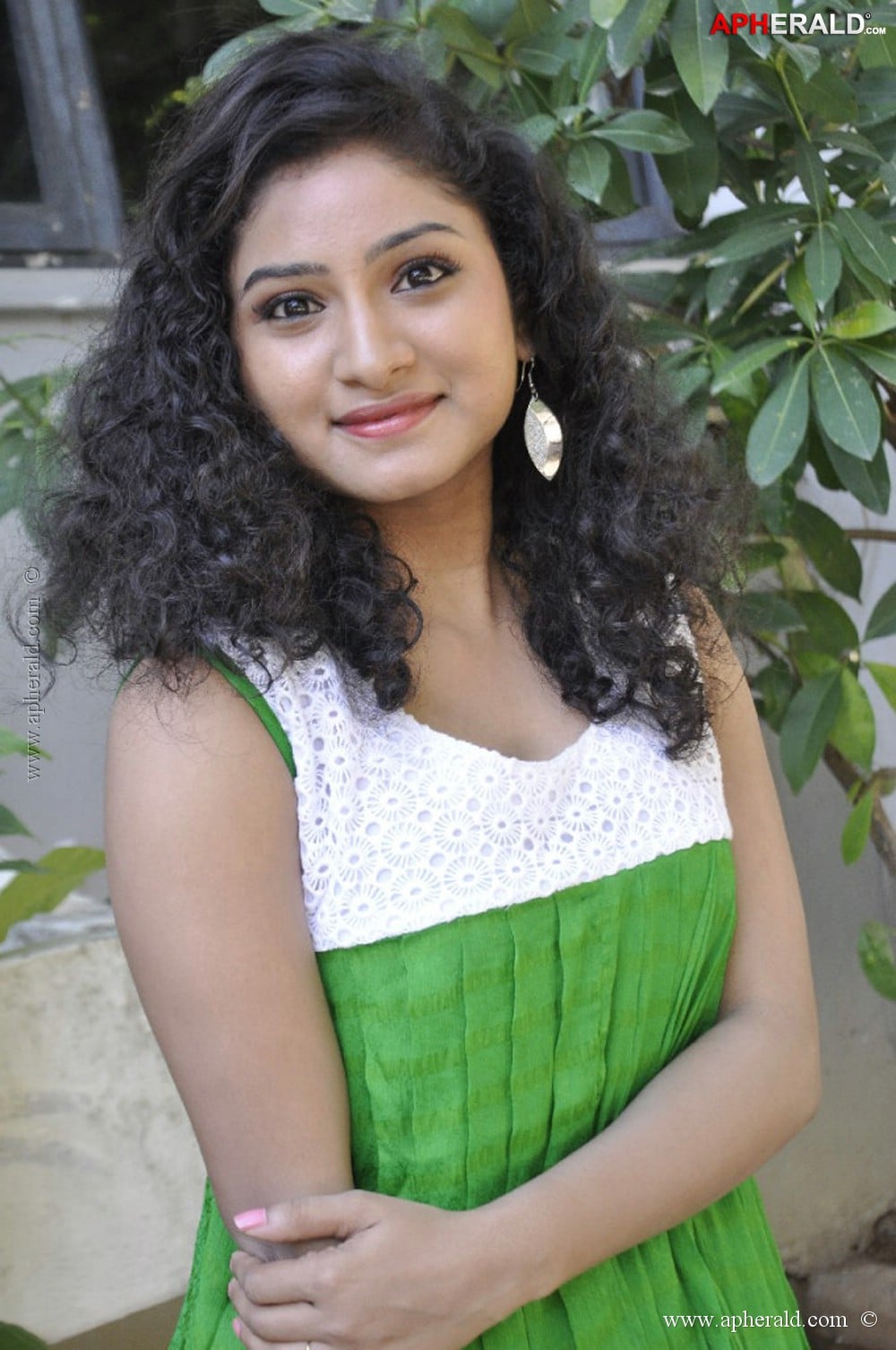 Vishnu Priya Photos