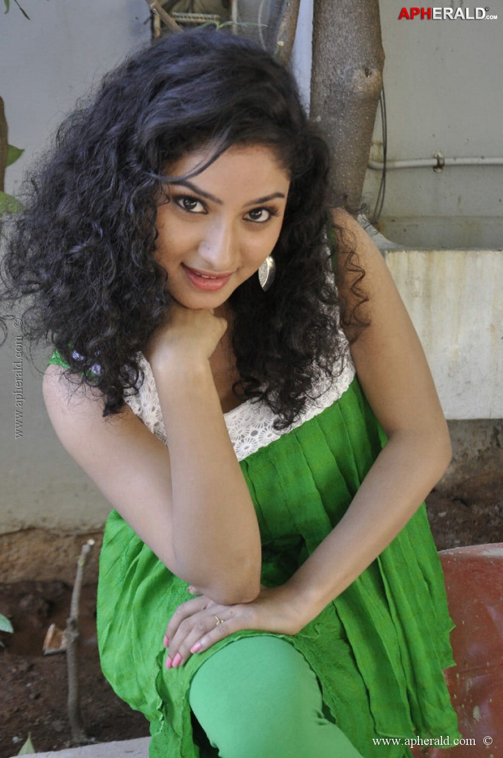Vishnu Priya Photos