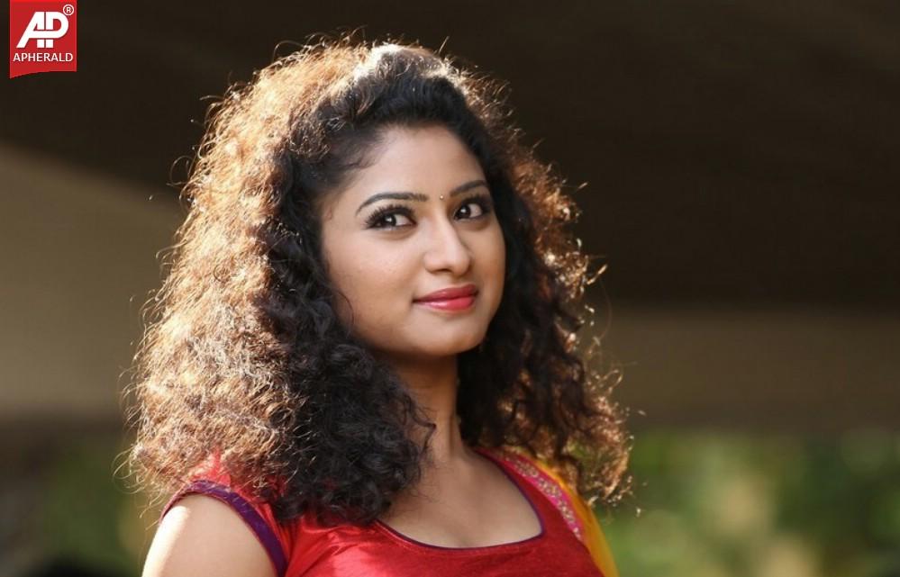 Vishnupriya New Stills-1