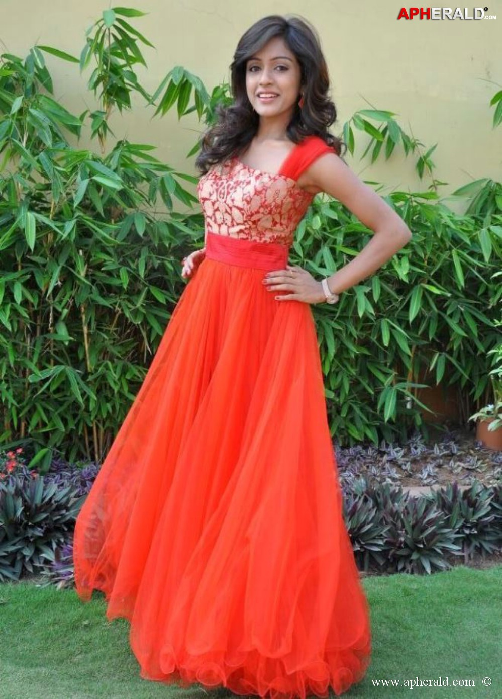 Vithika Sheru Latest Photos