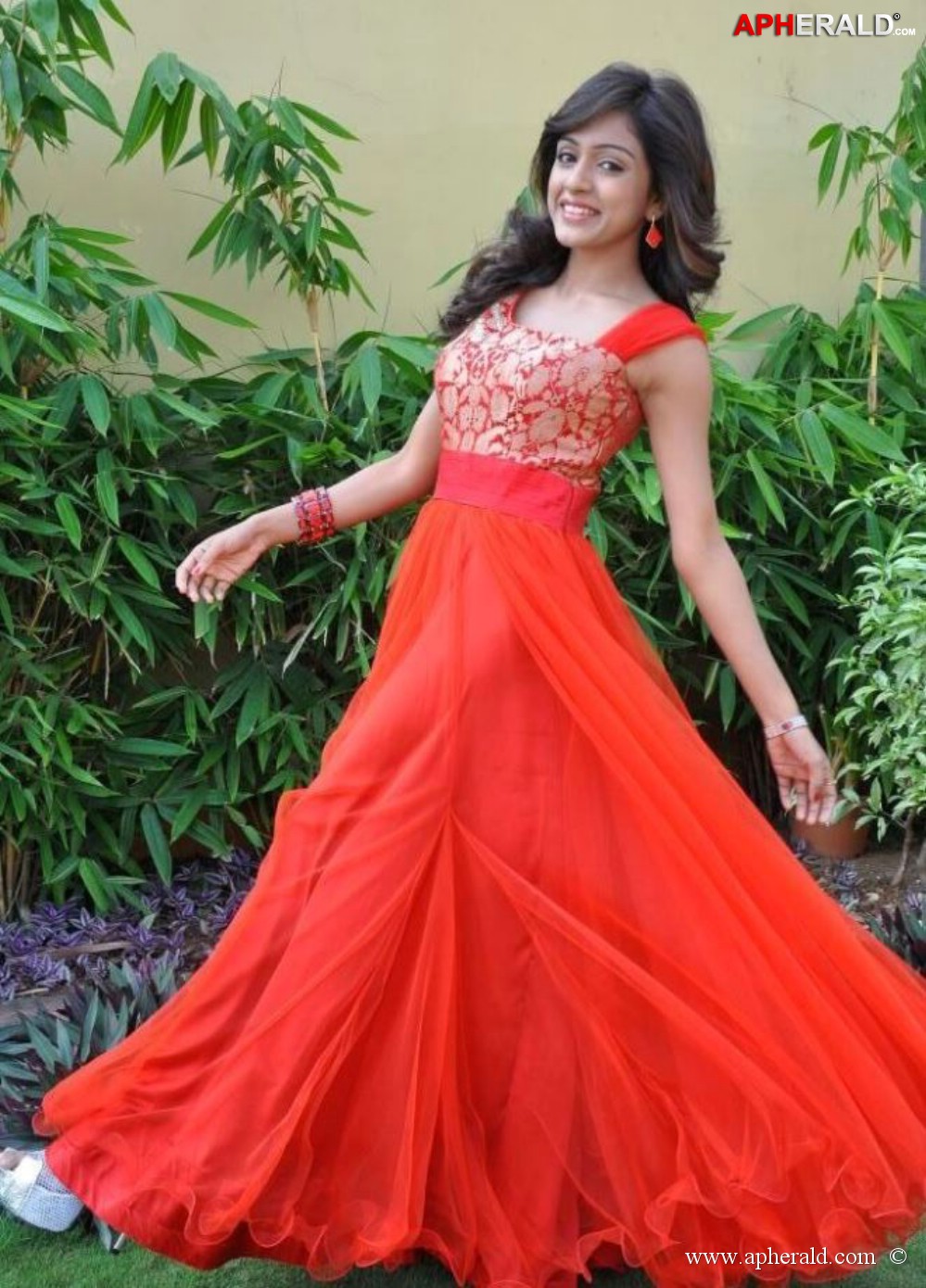 Vithika Sheru Latest Photos
