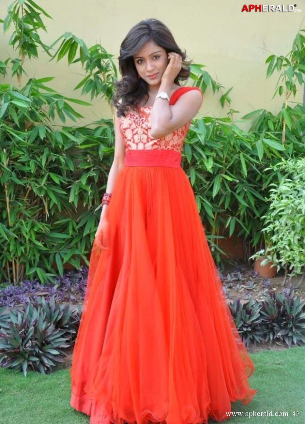 Vithika Sheru Latest Photos