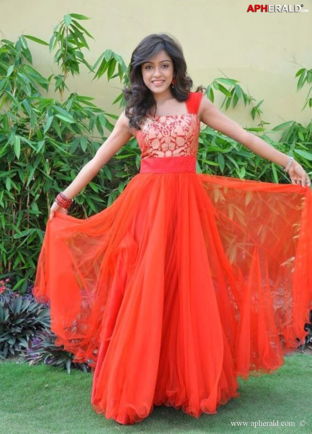 Vithika Sheru Latest Photos