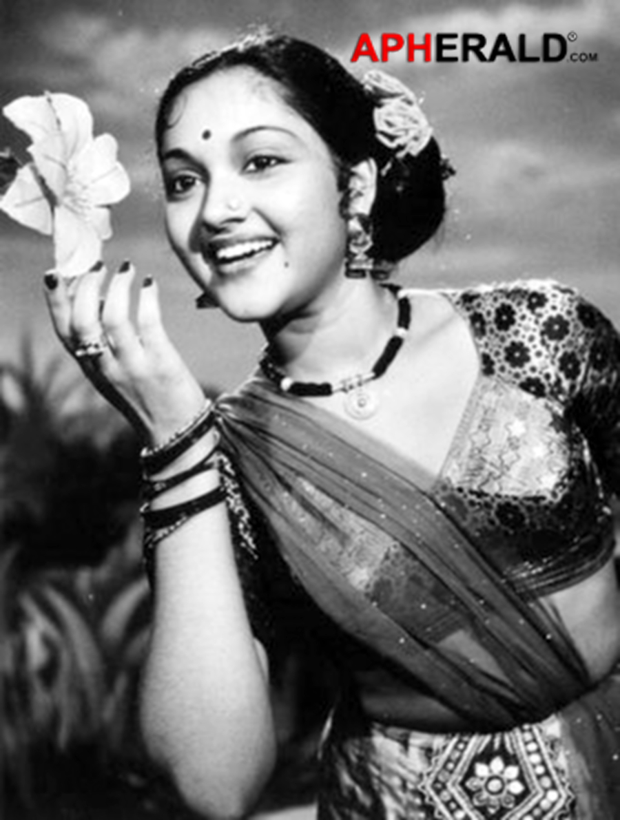 Vyjayanthimala Photos
