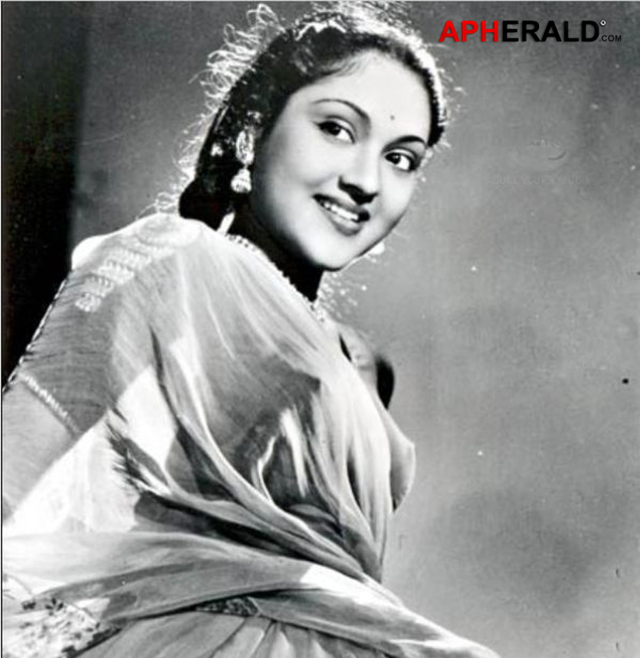 Vyjayanthimala Photos