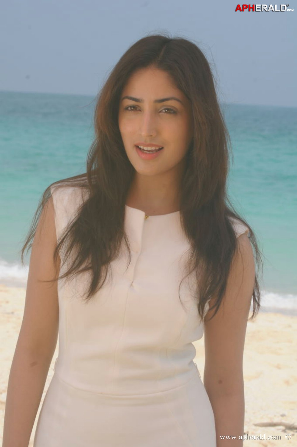 Yami Gautam New Photos
