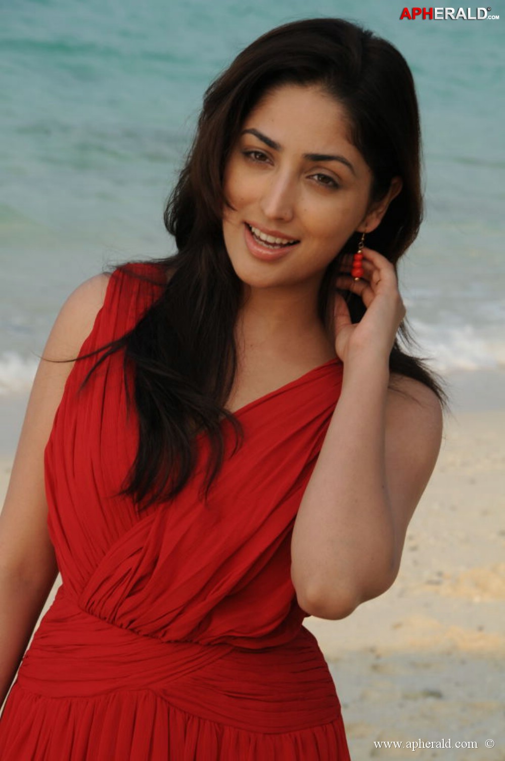 Yami Gautam New Photos