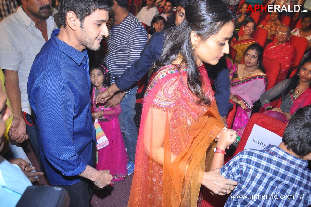 1 Nenokkadine Audio Launch 2
