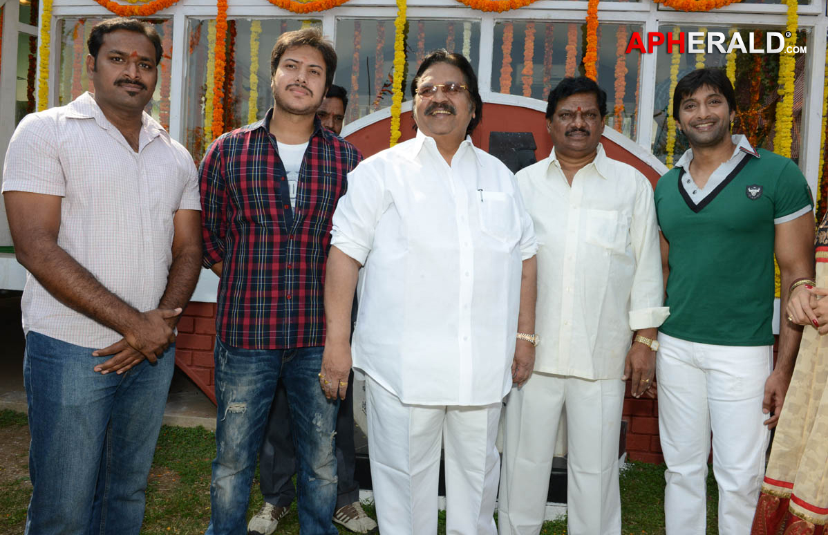 Aa Aiduguru Movie Launch