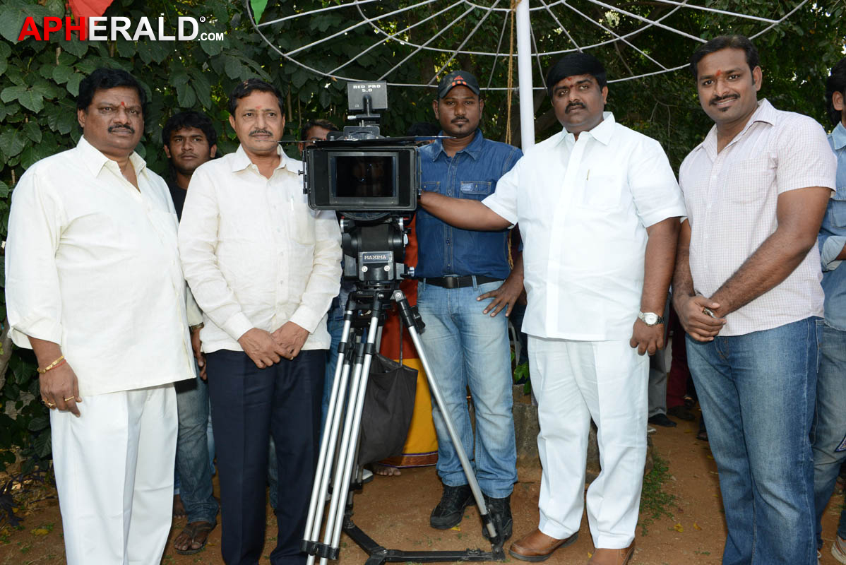 Aa Aiduguru Movie Launch