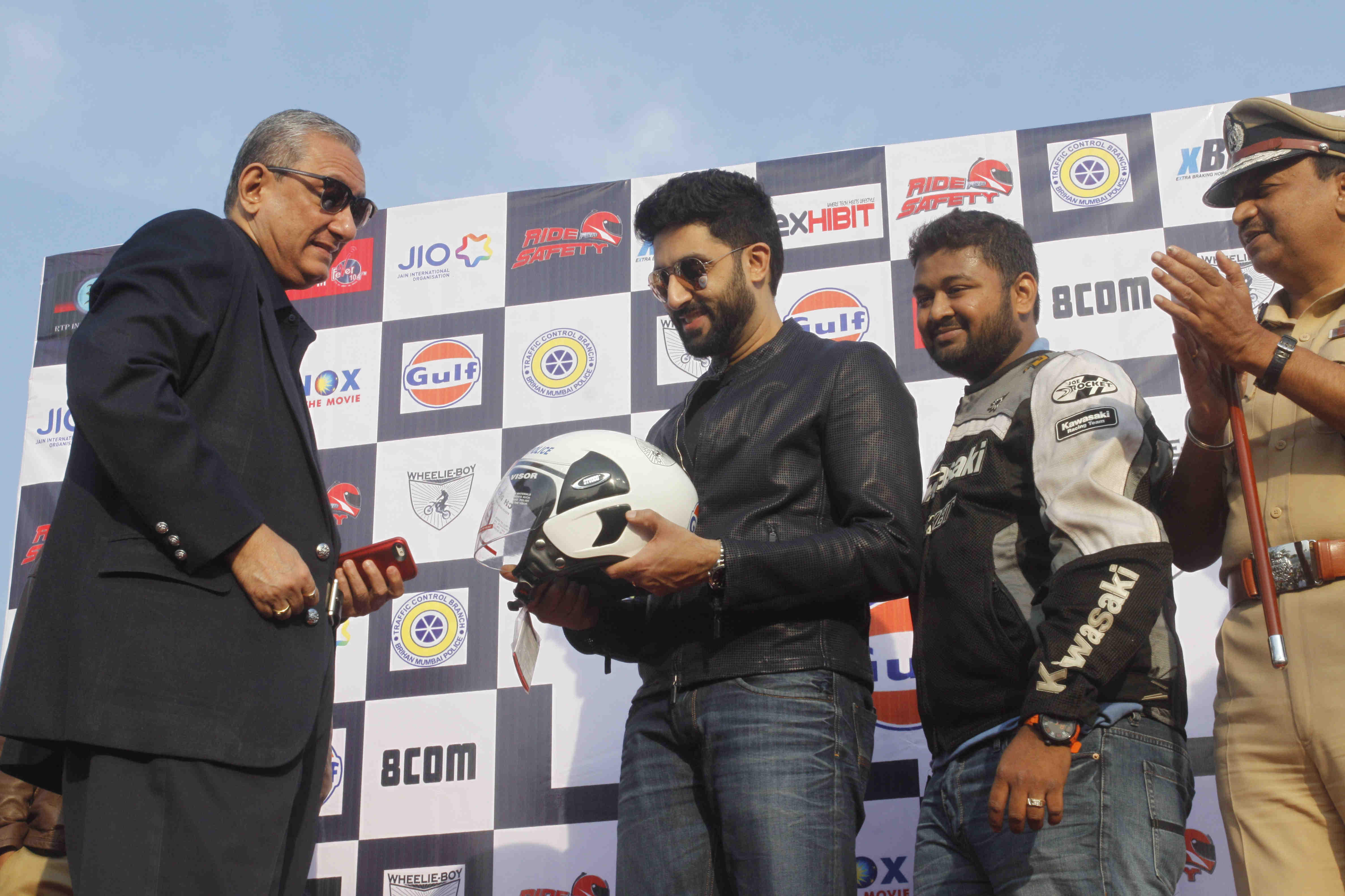 Abhishek Bachchan Flag Off Ride For Safety 2014 Event