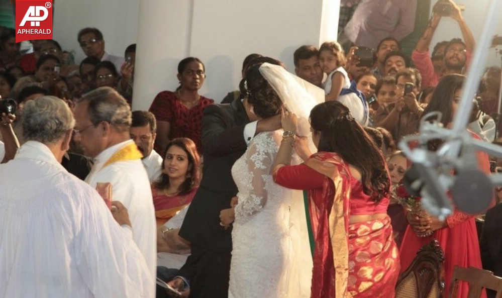 Actress Meera Jasmine Marriage Photos