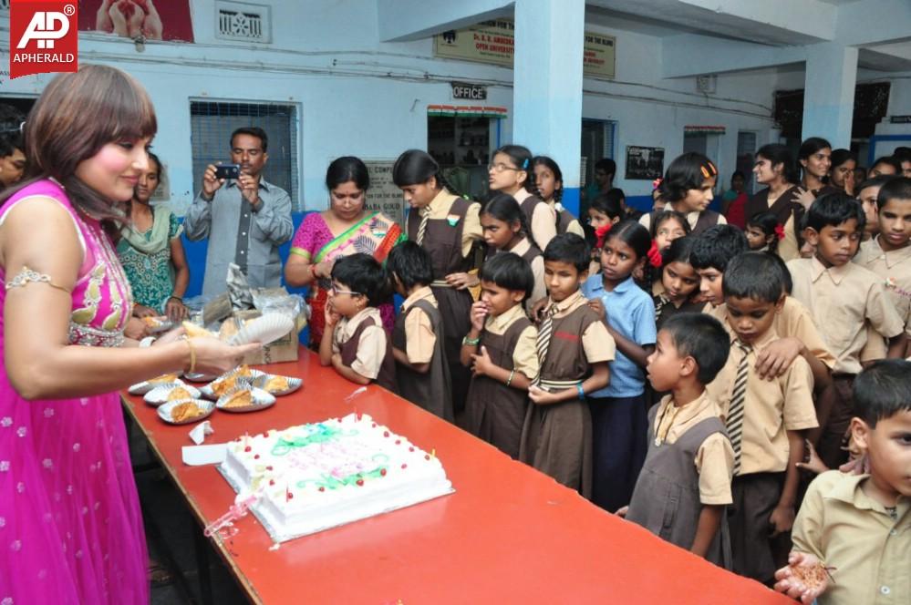 Actress Ramyasri Celebrated her Bday in Devnar Blind School