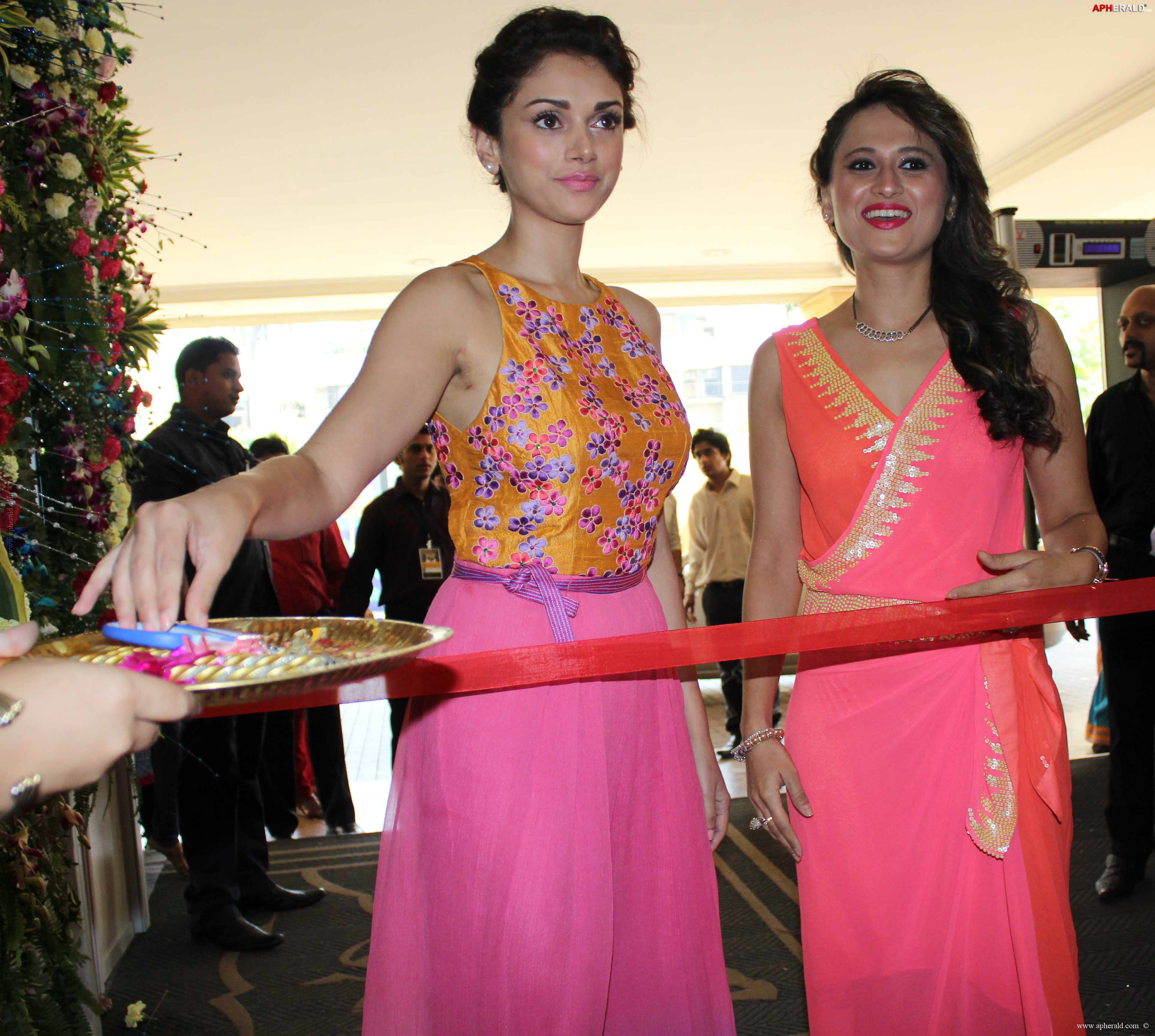 Aditi Rao at Glitter 2013 Inauguration