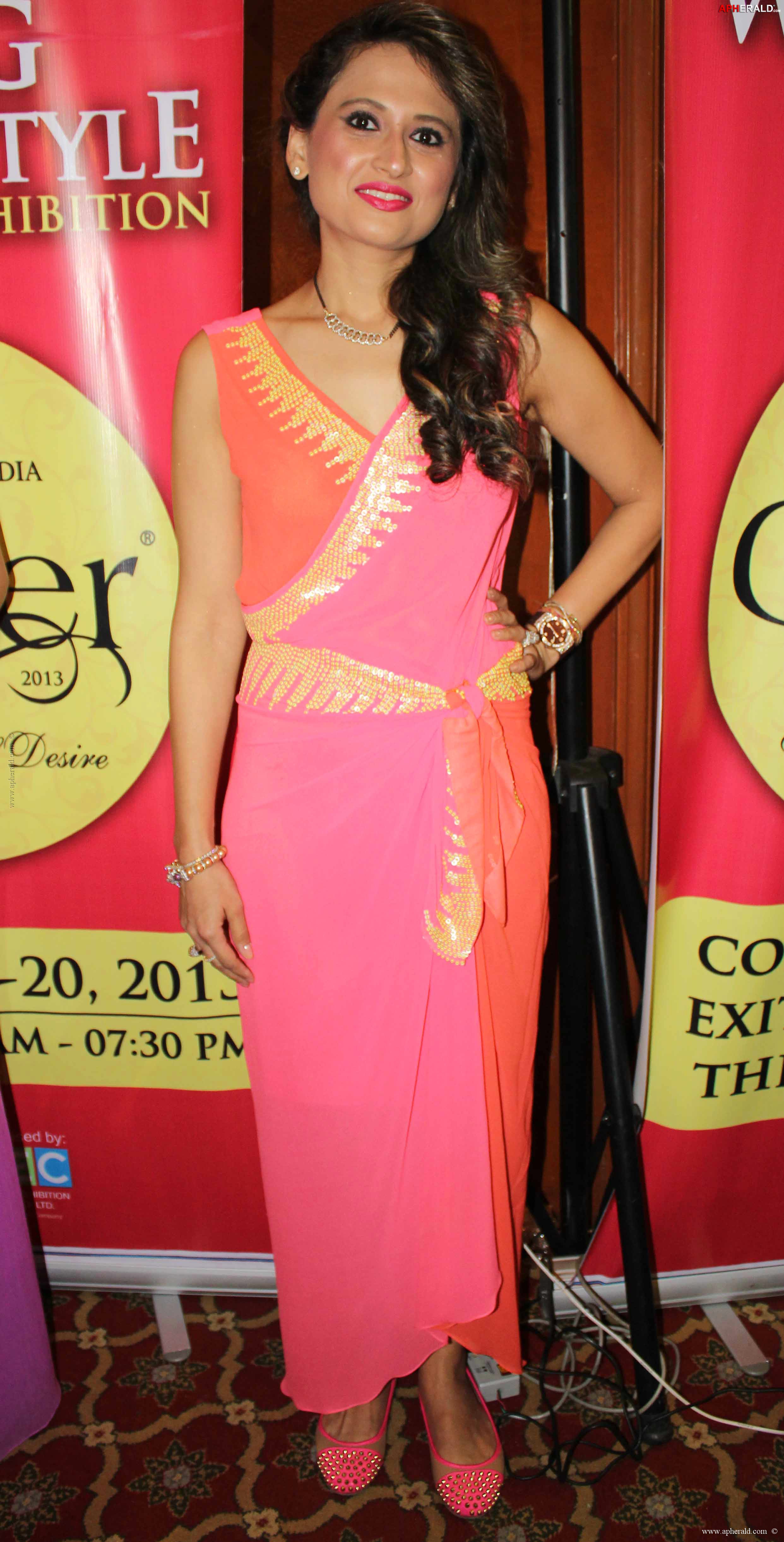 Aditi Rao at Glitter 2013 Inauguration