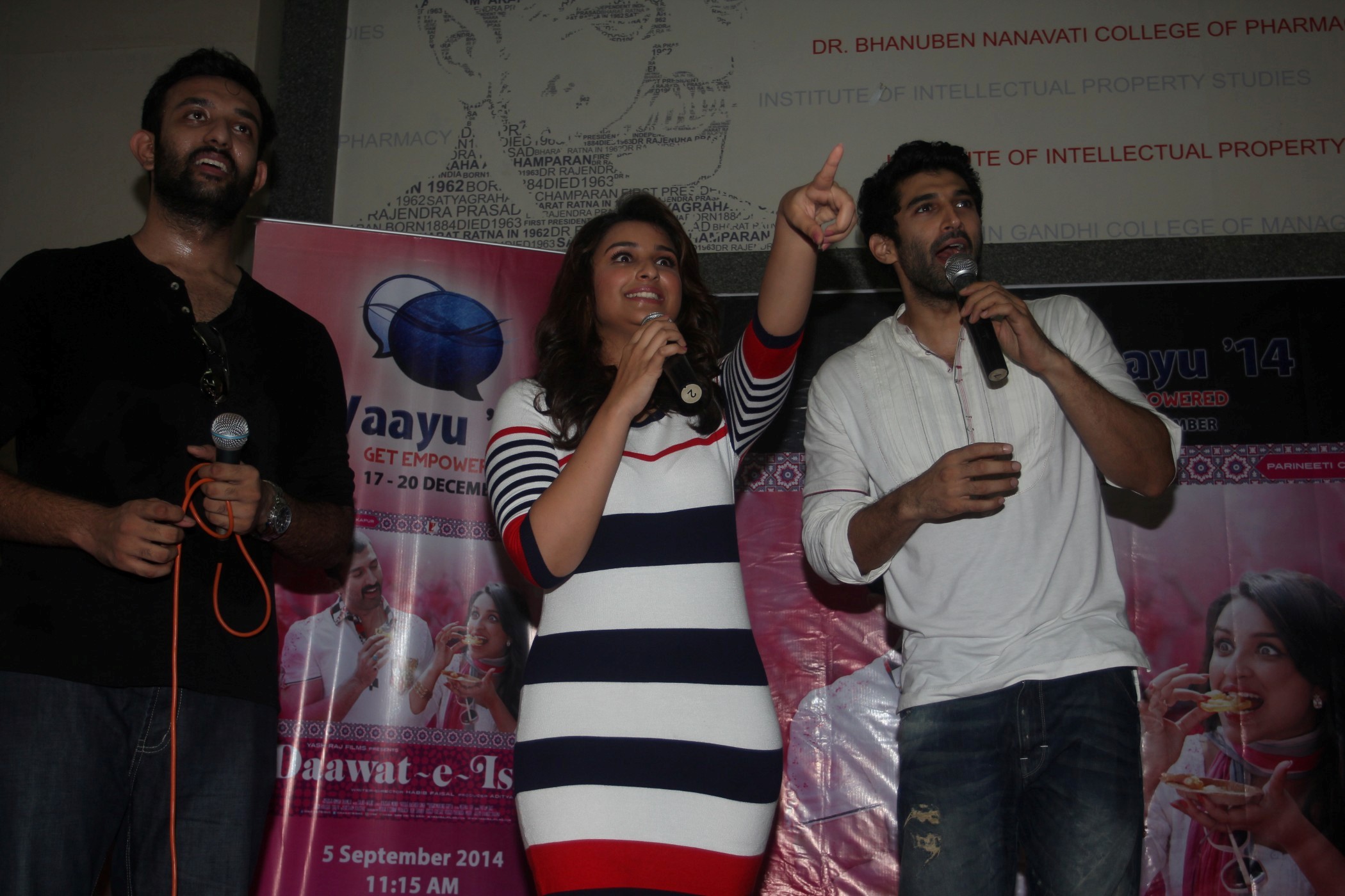 Aditya Kapur and Pareeniti Chopra Kick Start At NMIMS College Festival