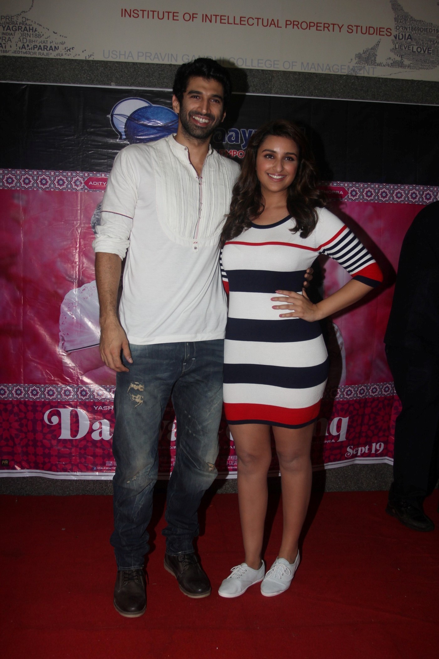 Aditya Kapur and Pareeniti Chopra Kick Start At NMIMS College Festival