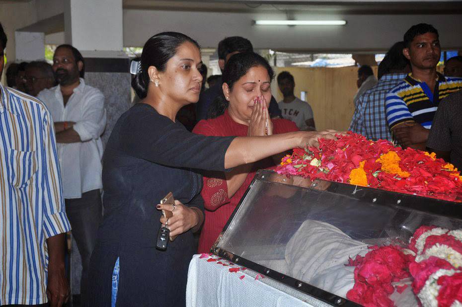 Ahuti Prasad Condolences Photos