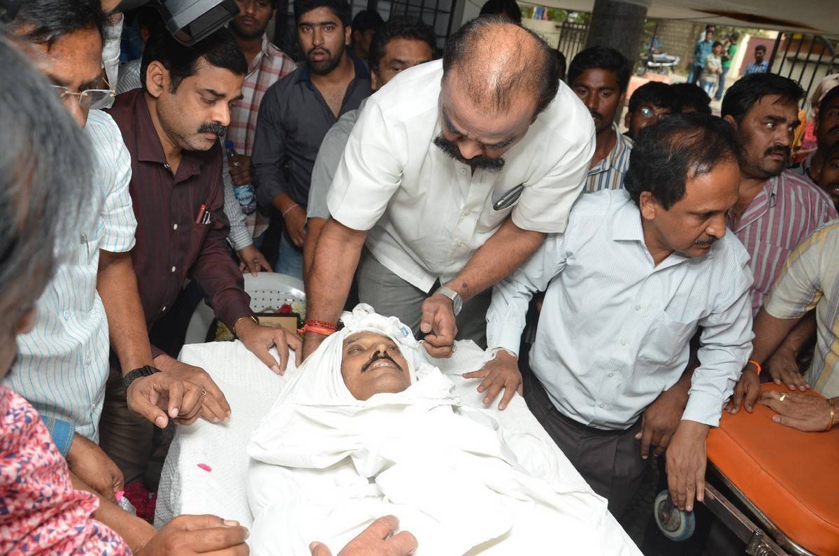 Ahuti Prasad Condolences Photos