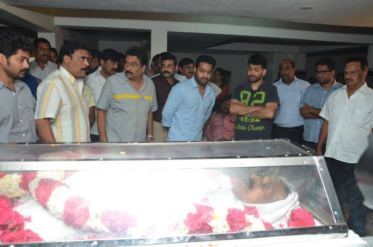Ahuti Prasad Condolences Photos