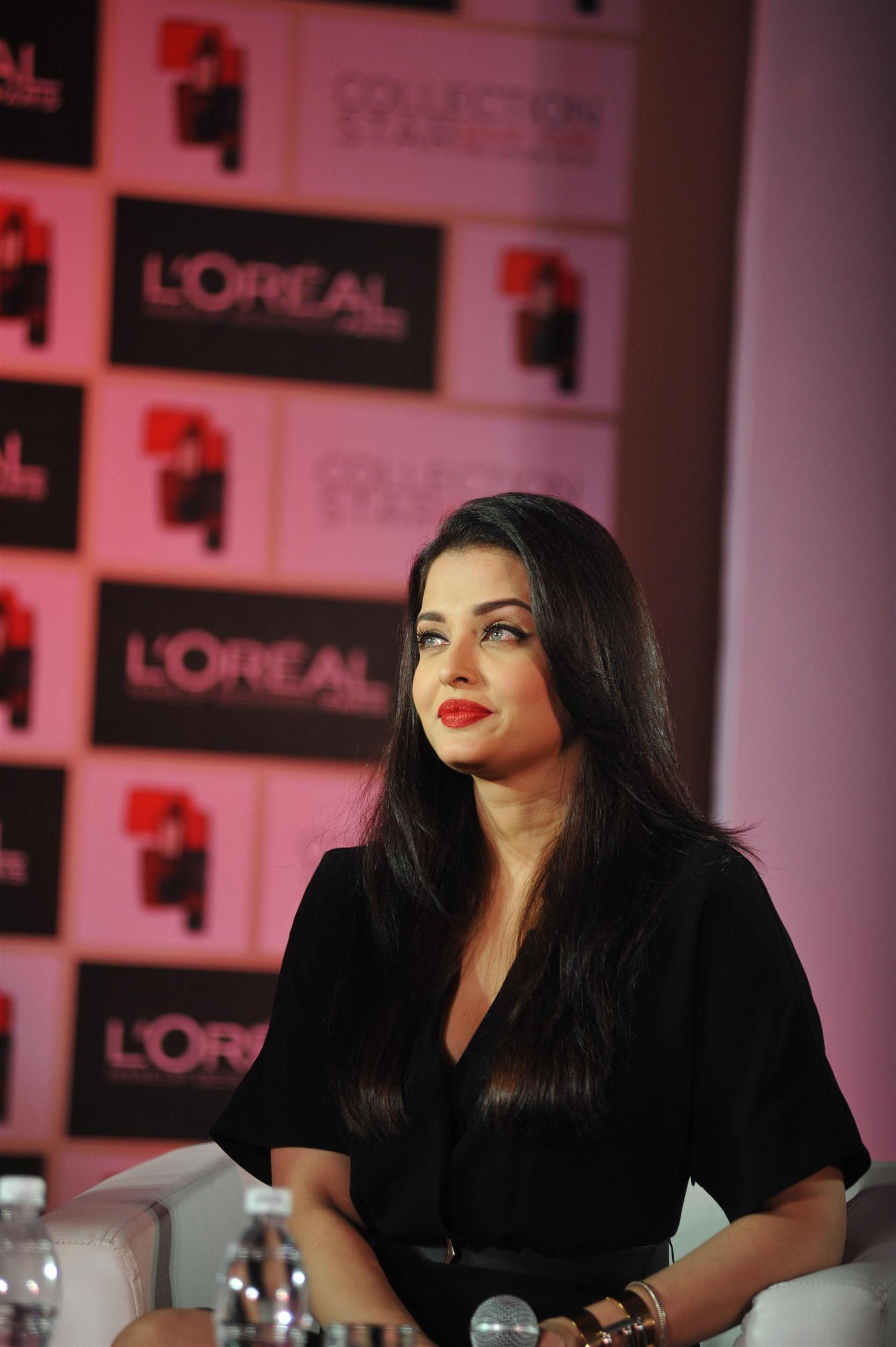 Aishwarya Rai Launch Loreal Pure Reds Collection of Lipsticks