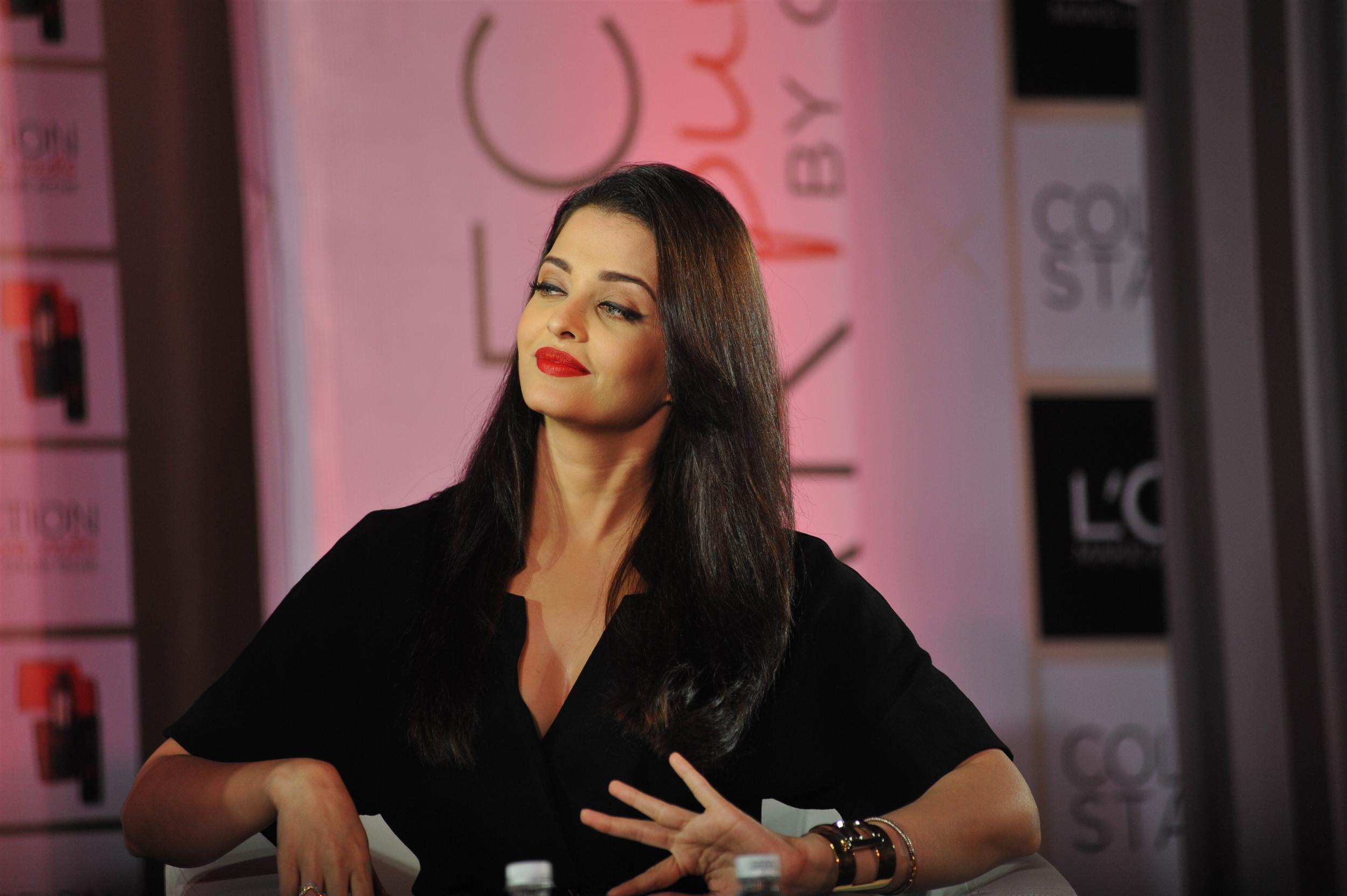 Aishwarya Rai Launch Loreal Pure Reds Collection of Lipsticks