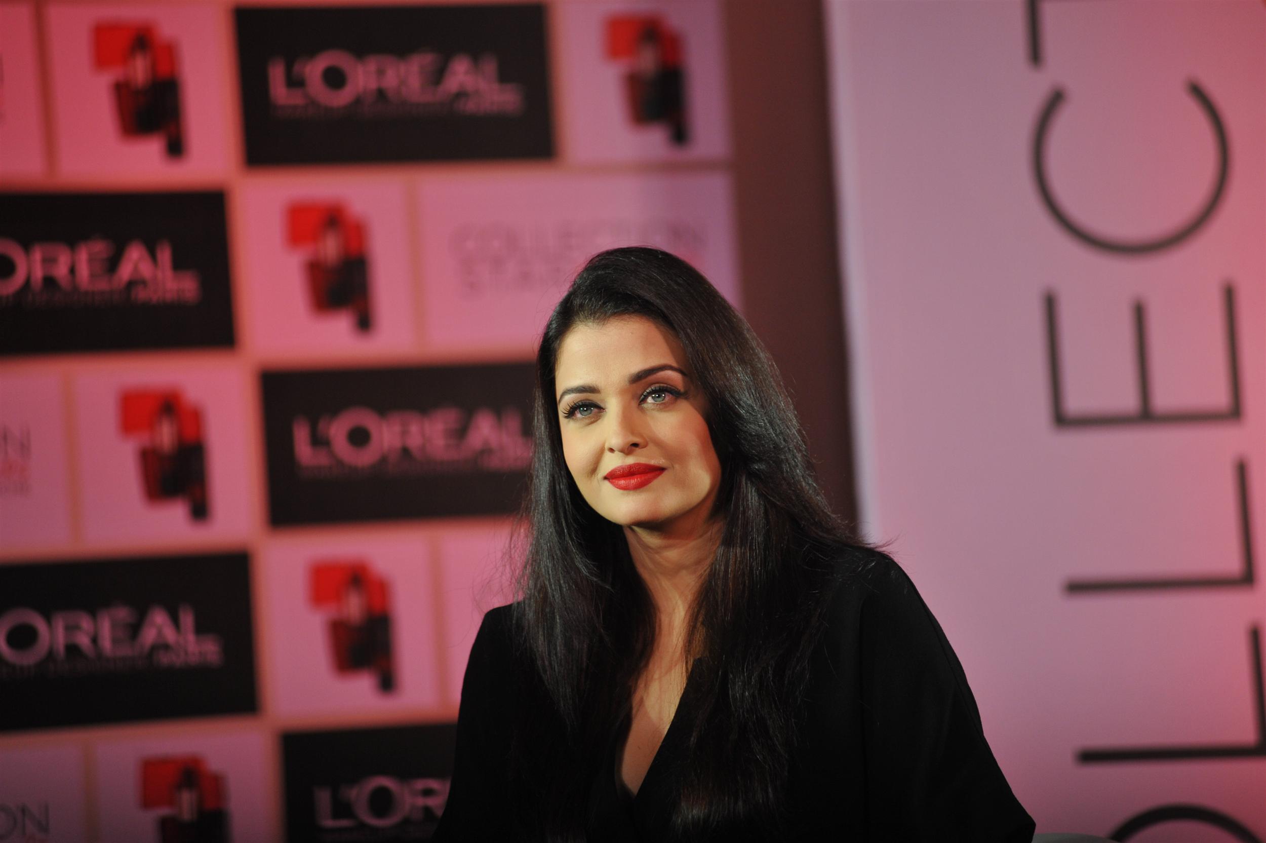 Aishwarya Rai Launch Loreal Pure Reds Collection of Lipsticks