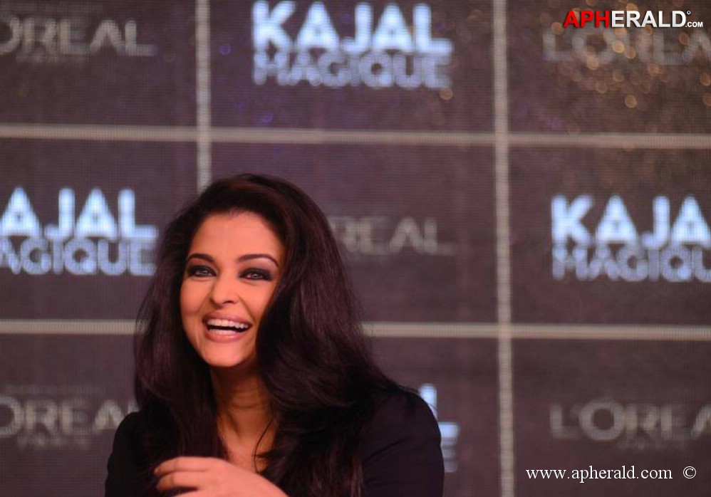 Aishwarya Rai launches Kajal Magique Photos