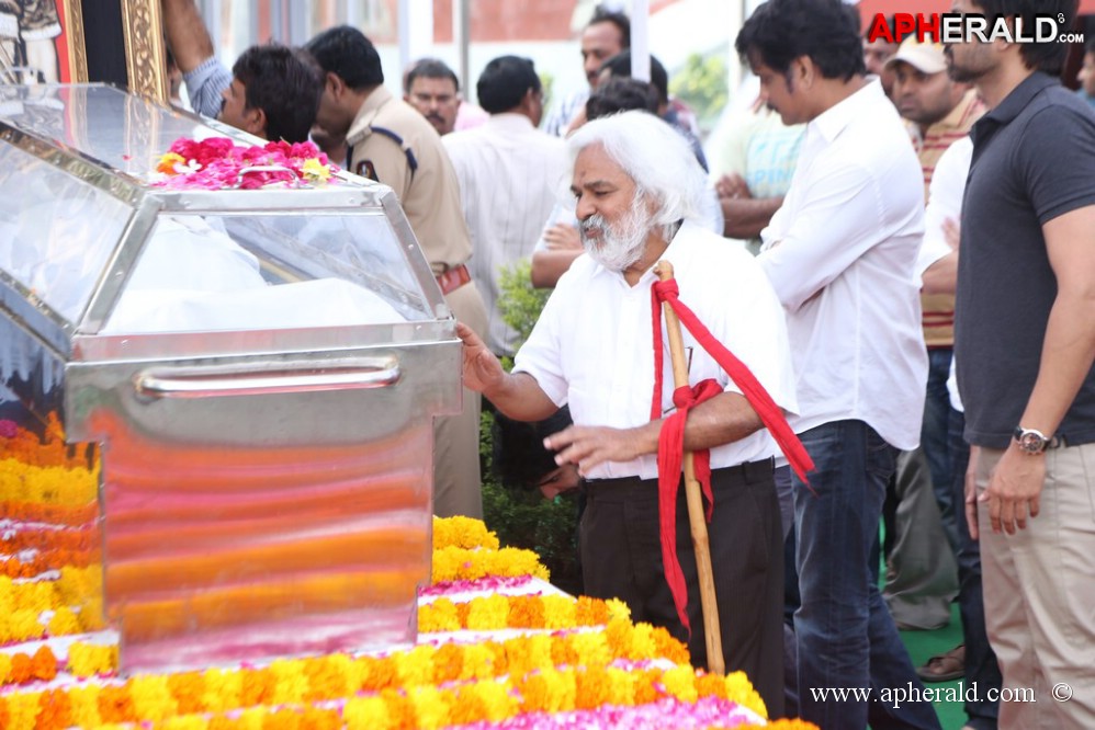 Akkineni Nageswara Rao Condolences Photos