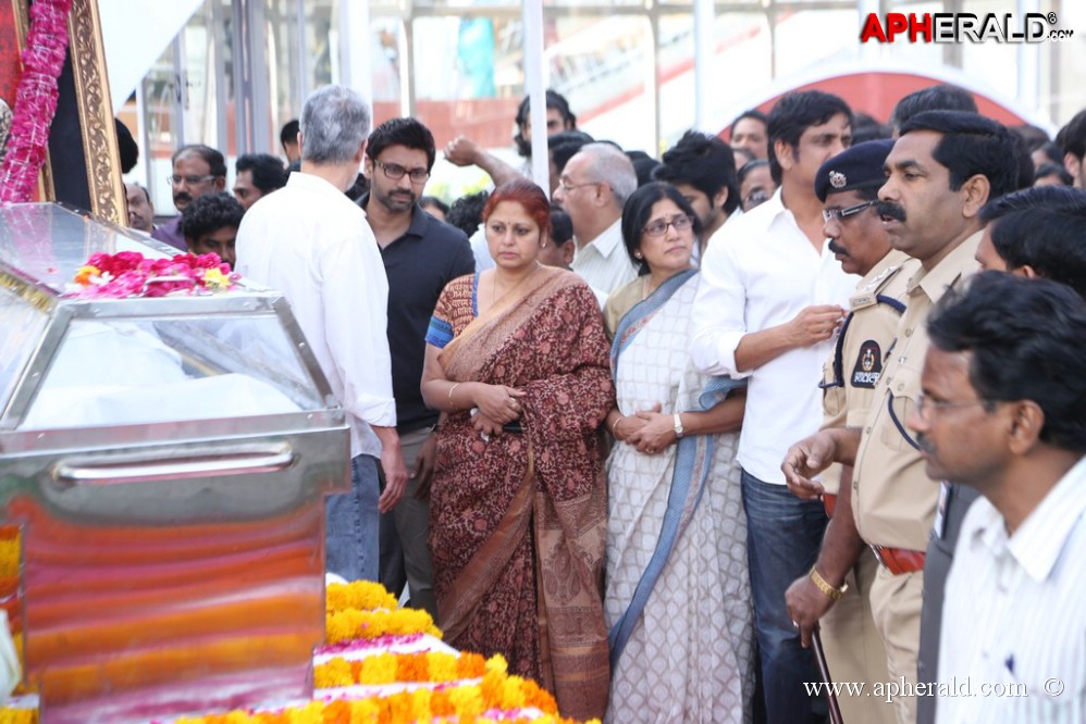 Akkineni Nageswara Rao Condolences Photos