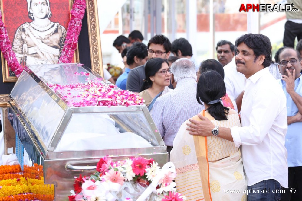 Akkineni Nageswara Rao Condolences 1