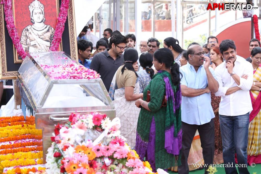 Akkineni Nageswara Rao Condolences 1