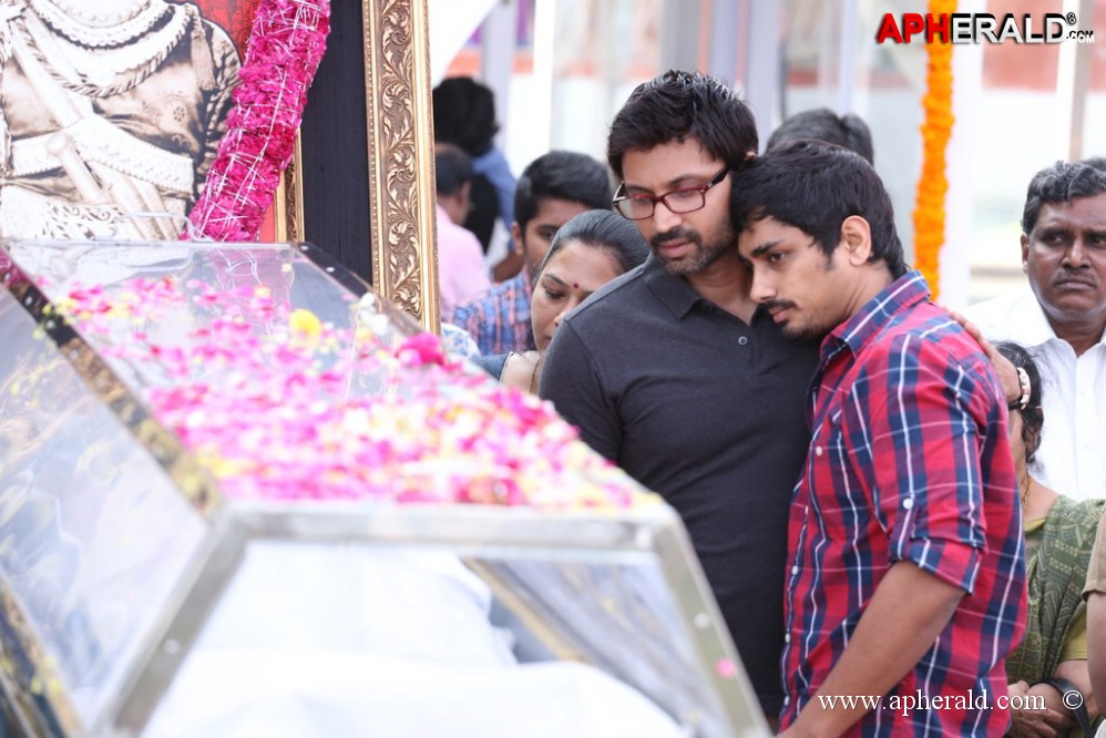 Akkineni Nageswara Rao Condolences 1